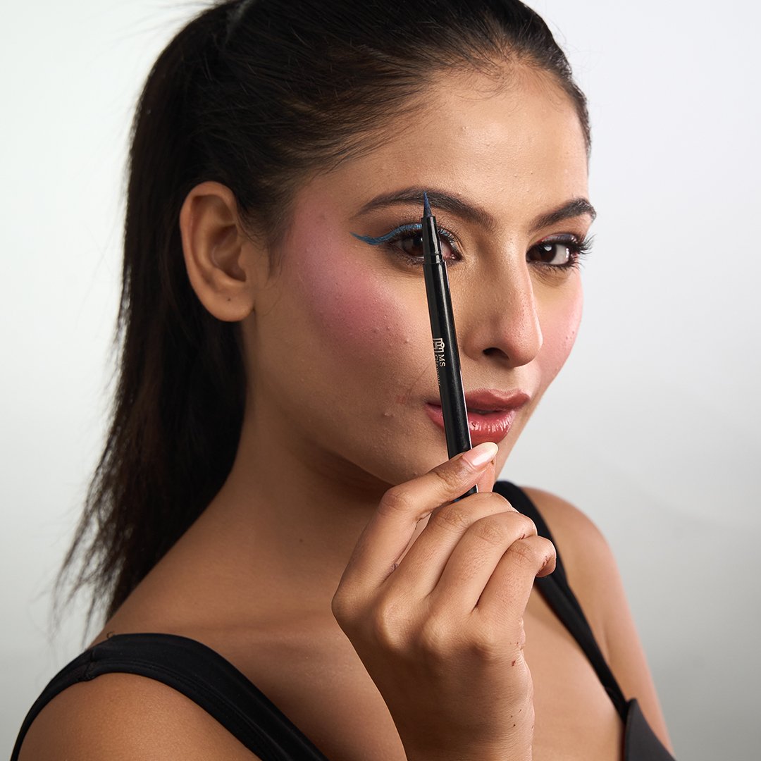Long-Lasting & Waterproof Eyeliner Pencil