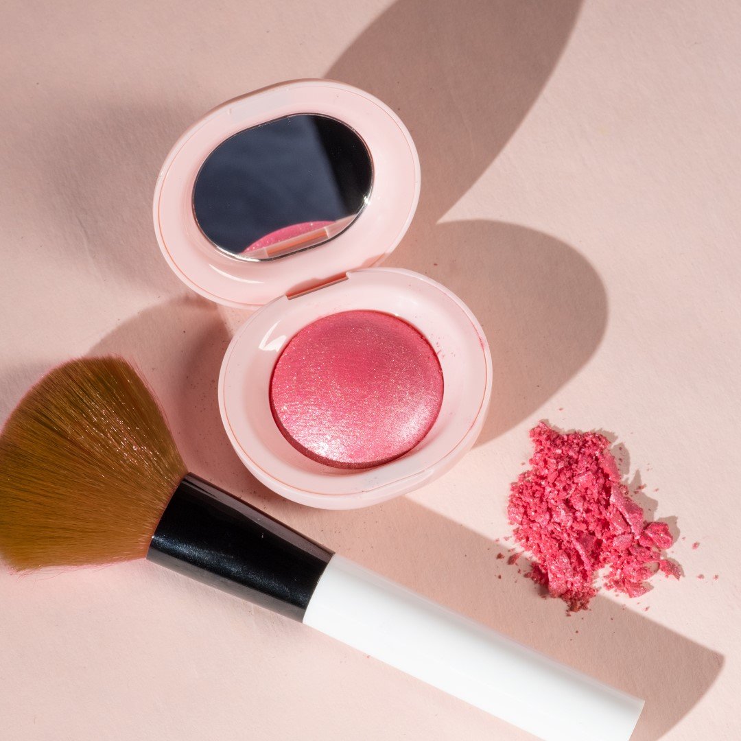 Glam Glow Silky Touch Luminous Powder Blush- GIRL
