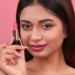 Ultra-Comfortable Velvet Matte Lipstick Smudge Proof - Vivid Pink