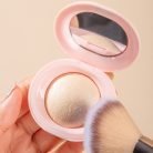 Glow-Highlighter-Champagne-3.jpg