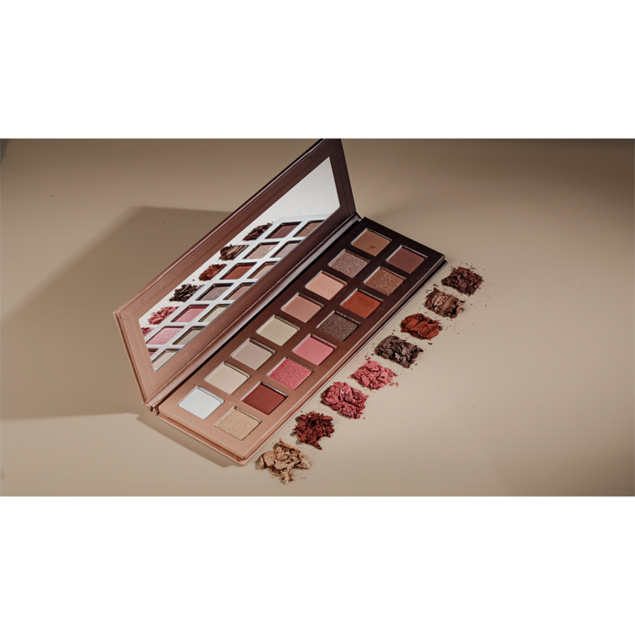 eyeshadowPallete-3 eyeshadowPallete-3